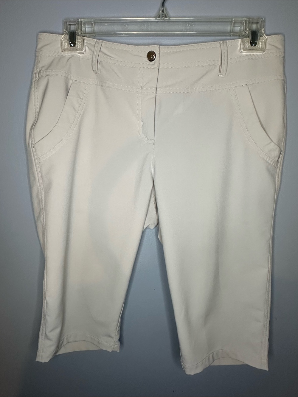NVO by Lanctot Women's Cream Stretch Capri Pants